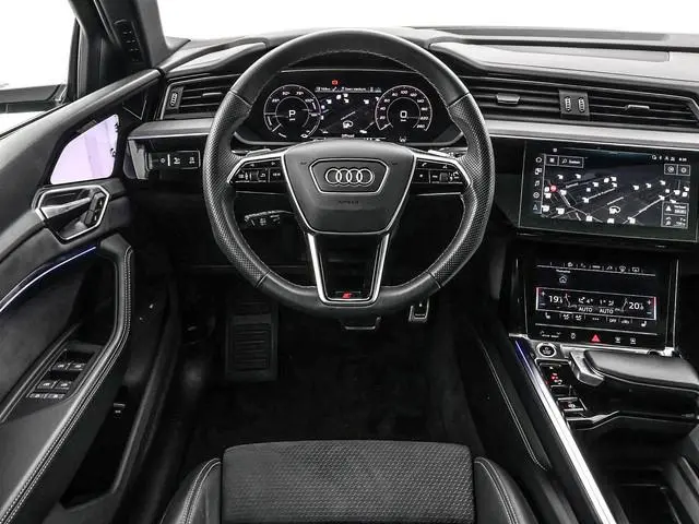 Audi Q8 e-tron