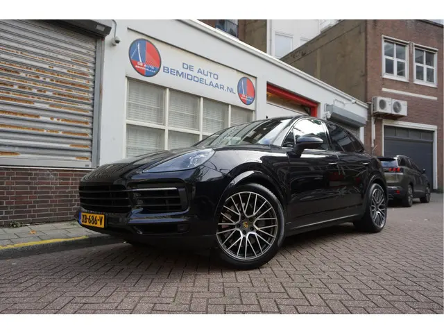 Porsche Cayenne 2.9 S AWD Aut8 441pk | Panoramadak | Luchtvering PASM | GTS sportzetels voor en acht...