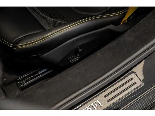 Ferrari 296