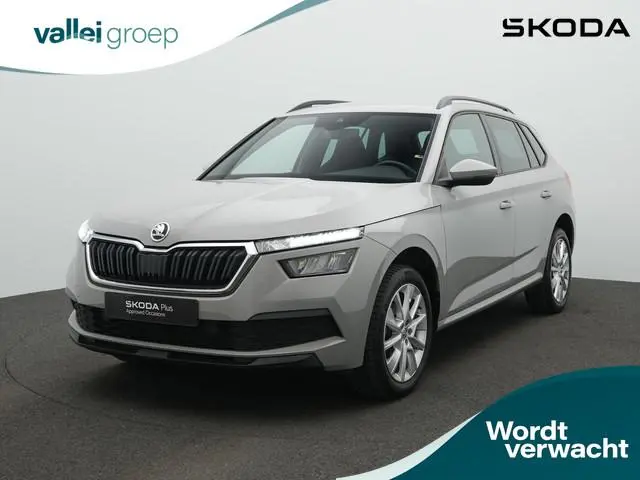 Skoda Kamiq 1.0 TSI 110 pk Ambition | Carplay | Virtual Cockpit | Parkeersensoren achter | Keyless E...