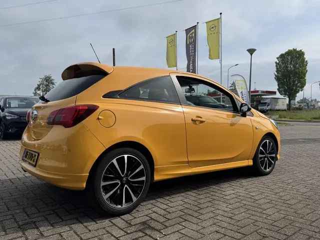 Opel Corsa 1.0 Turbo Color Edition Incl. 12M garantie-beurt-apk Fantastische kleur ! | OPC Line pakk...