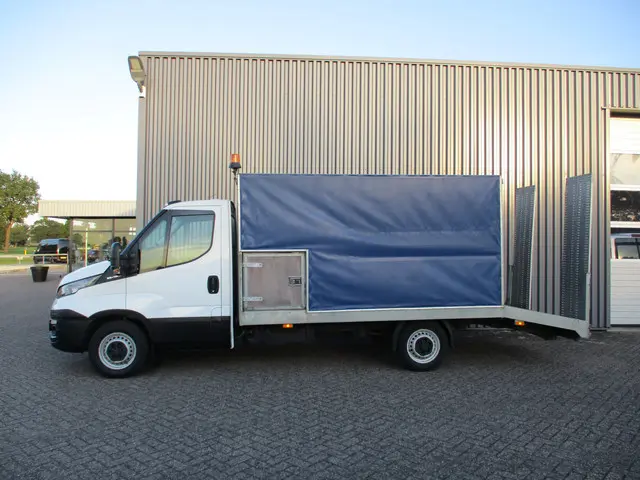 Iveco Daily 35S14 Oprijwagen Laadbak Airco