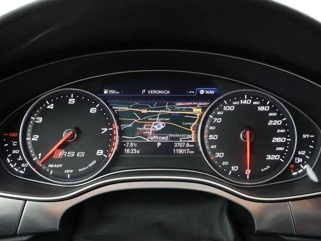 Audi RS6