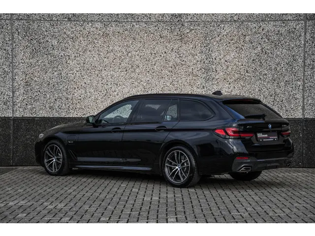 BMW 5-serie Touring 530e xDrive Executive