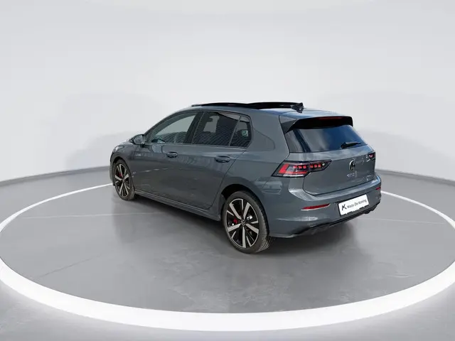 Volkswagen Golf 1.5eHybrid 200kW/272PK GTE Black Style · Panoramadak · Apple/Android Car Play · Stoe...