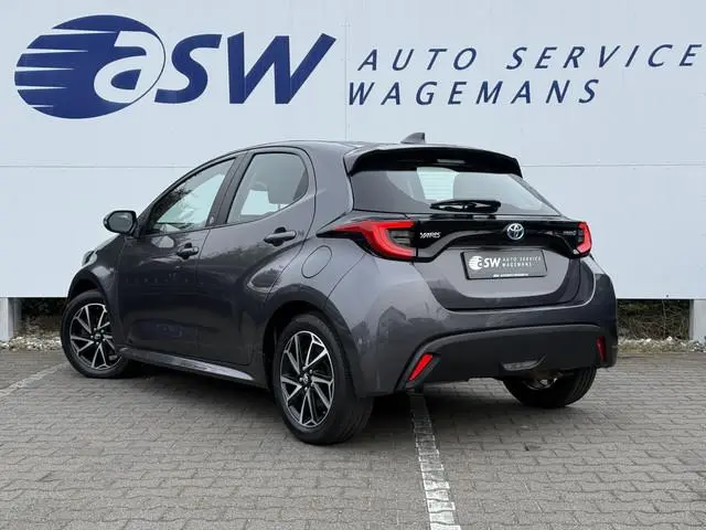 Toyota Yaris 1.5 Hybrid Team D | ACC | CarPlay | Camera | LED | DAB+