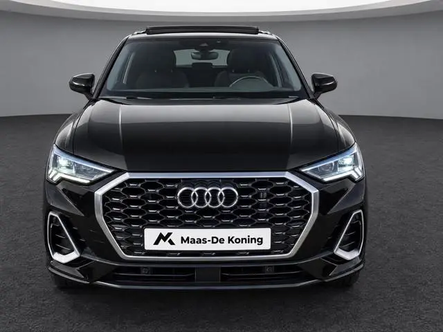 Audi Q3 Sportback 45 TFSIe 180kW/245PK S Line · Panoramadak · Trekhaak · Camera · Appler/Android Car...