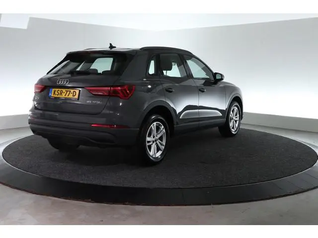 Audi Q3 45 TFSI e edition | TREKHAAK | CARPLAY | 245 PK |