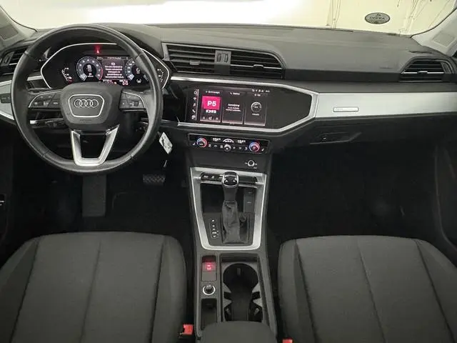 Audi Q3 45 TFSI e edition | TREKHAAK | CARPLAY | 245 PK |