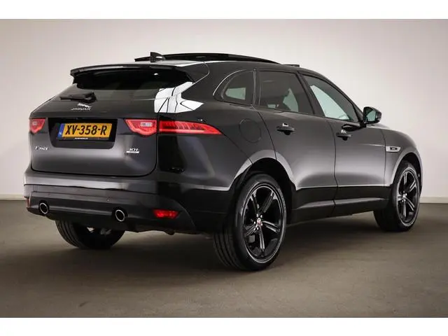 Jaguar F-PACE 2.0t AWD Portfolio | PANORAMADAK | STUURVERWARMING | APPLE | CAMERA