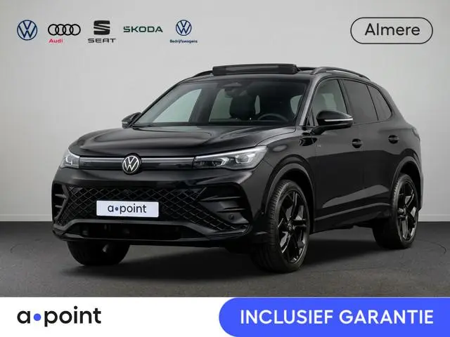 Volkswagen Tiguan 1.5 eHybrid R-Line Edition Automaat | Panoramadak | Camera | Trekhaak wegklapbaar...