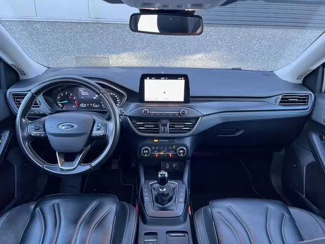 Ford Focus Wagon 125pk EcoBoost/Vignale/B&O/Adaptive/Matrix/Schuifdak/HUD/Trekh.