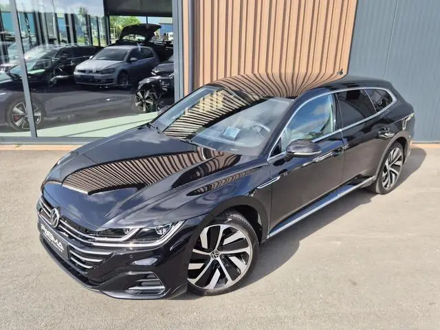 Volkswagen Arteon Shooting Brake 1.4 TSI eHybrid R-Line Business+ | Schaalstoelen | HUD | Trekhaak