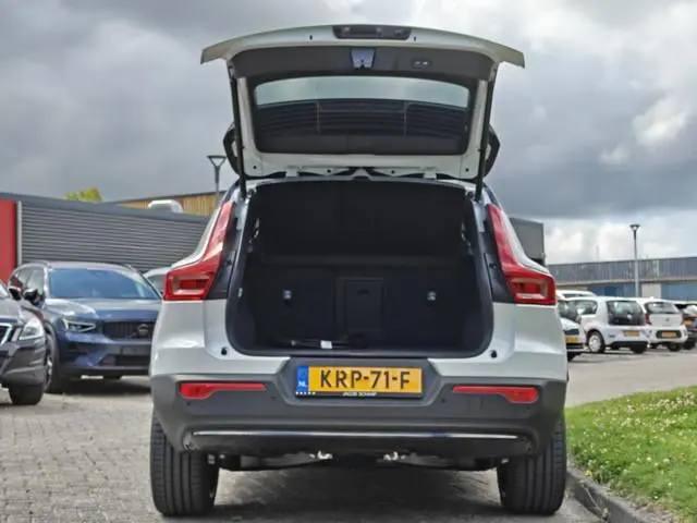 Volvo EX40