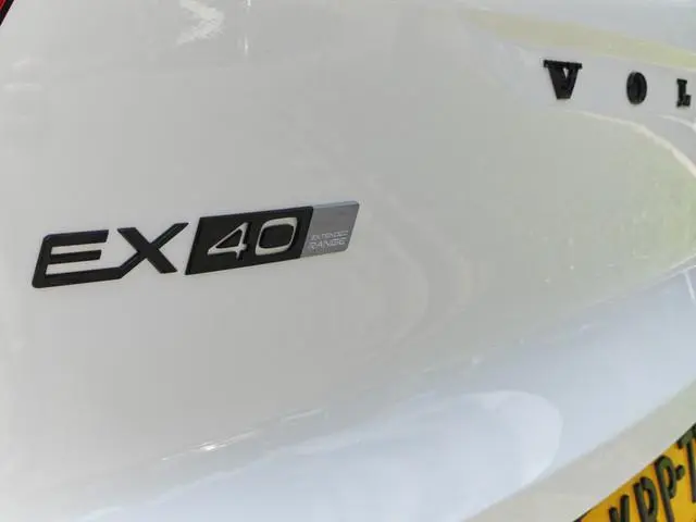 Volvo EX40