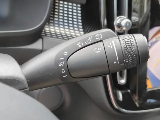 Volvo EX40
