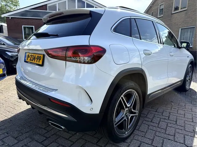 Mercedes-Benz GLA-klasse 250 e Business Solution AMG Limited Panoramadak, Camera, 19''Lmv