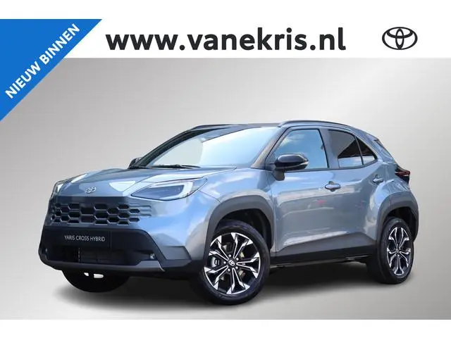 Toyota Yaris Cross 1.5 Hybrid 130 First Edition, VERWACHT, Nieuw en in november leverbaar met €2.500...