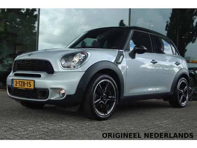 MINI MINI COUNTRYMAN 1.6 COOPER S 184PK CHAMP ED. | XENON | NAVI | CRUISE | CLIMATE | PRIVACY