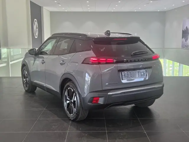 Peugeot e-2008 EV GT 54 kWh | ALCANTARA EXCLUSIVE INTERIEUR | VISION PACK | PEUGEOT I CONNECT PACK |...