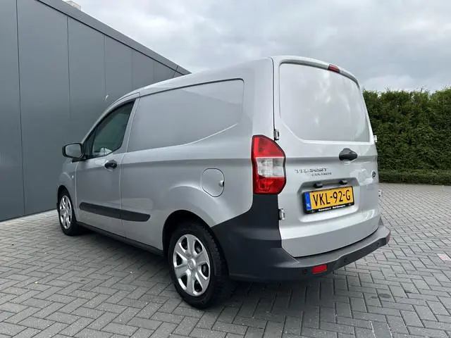 Ford Transit Courier
