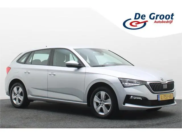 ŠKODA Scala 1.0 TSI Ambition Eerste Eigenaar, Airco, Rijstrooksensor, Cruise, Apple Carplay, DAB, PD...