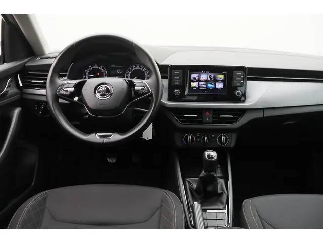 ŠKODA Scala 1.0 TSI Ambition Eerste Eigenaar, Airco, Rijstrooksensor, Cruise, Apple Carplay, DAB, PD...