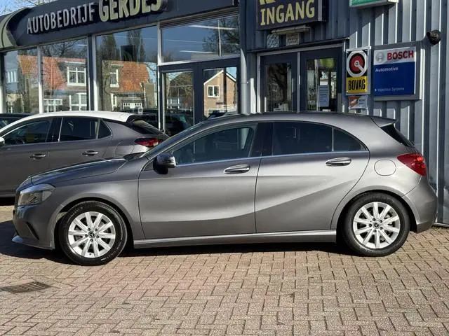Mercedes-Benz A-klasse 180 Business Solution. | CAMERA | NAVI | BLUETOOTH | CRUISE |