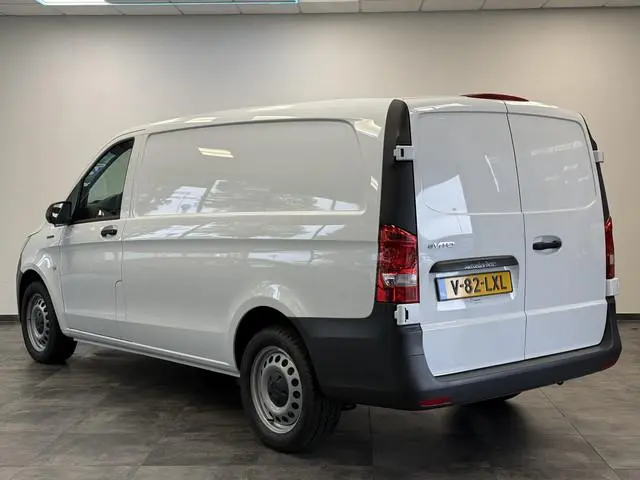 Mercedes-Benz eVito eVito 112 L2 60 kWh Stoelverwarming