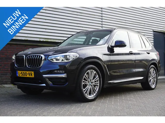 BMW X3 xDrive30e/Luxury/Trekhaak/Leer/1 Jaar Garantie/ SOH rapport.