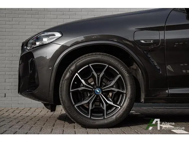 BMW X3 xDrive30e M-sport, trekhaak, panodak, comfort acces, camera, hifi