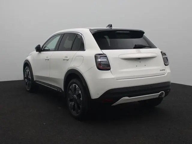 Fiat 600 1.2 Hybrid La Prima | Voorraadvoordeel | Parkeercamera Achter | Blind Spot | NAVI | Full LE...