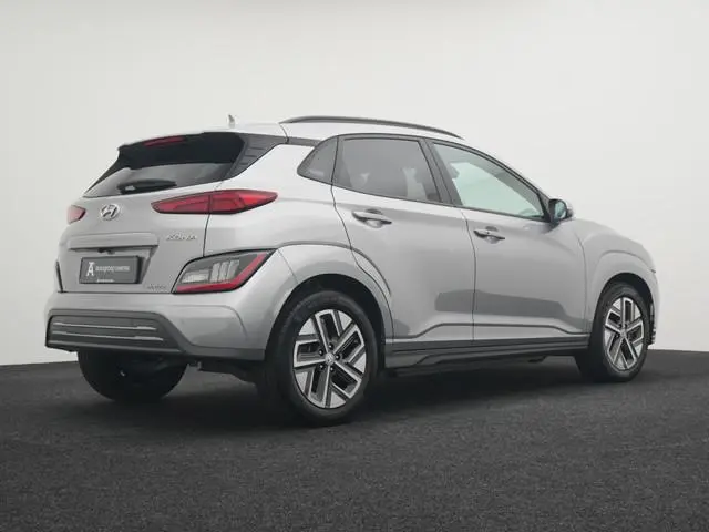 Hyundai Kona EV Comfort 39 kWh |  Cruise Control  | Navigatie | Camera | Stoelverwarming |