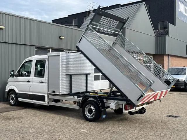 Volkswagen Crafter 35 2.0 TDI L4 DC Airco Cruise controle Trekhaak 3000kg trekgewicht 6-Persoons Eur...