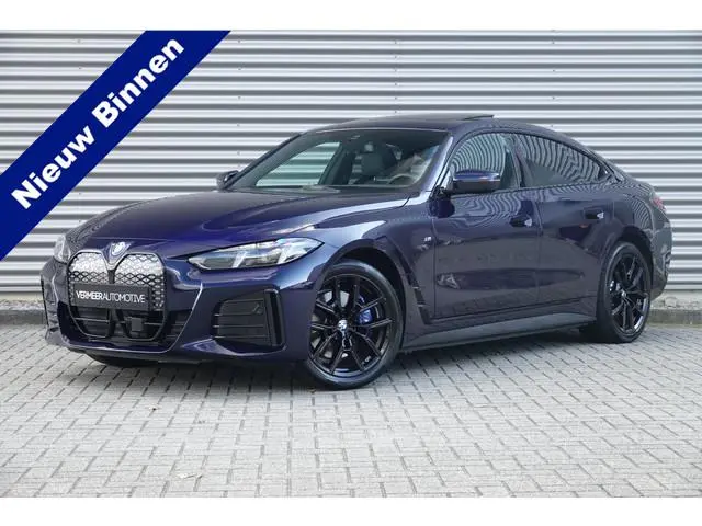 BMW i4 eDrive40 M Sport Edition 84 kWh Comfort Pack | Trekhaak | Schuifdak |