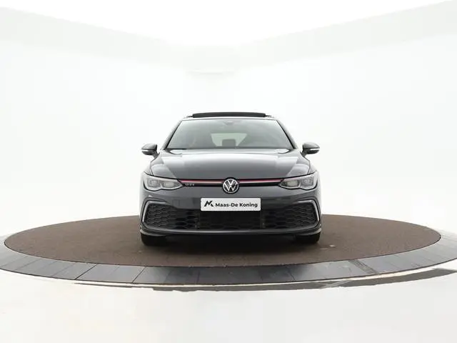 Volkswagen Golf 2.0 TSI 245pk DSG GTI · Panoramadak · Camera · Dodehoeksensoren · Matrix LED · Stuur...