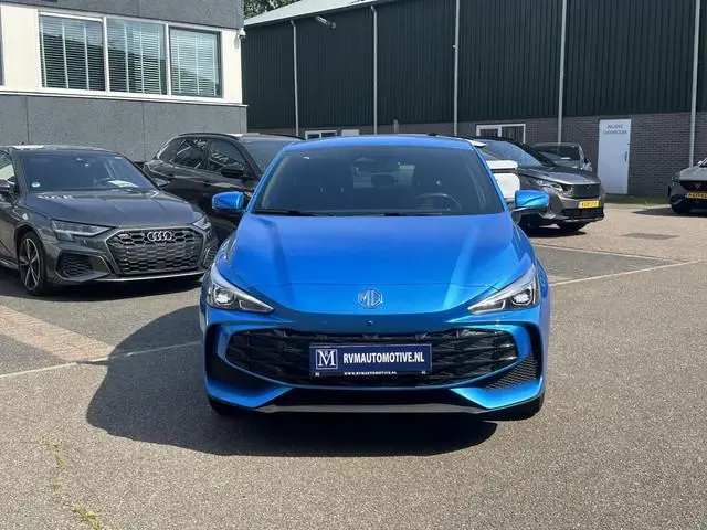 MG MG3 Hybrid+ 1.5 Hybrid+ Luxury VAN: 23.900,- VOOR: 21.330,- UW WKVOORDEEL: 2.570,- | 7 JAAR MG FA...