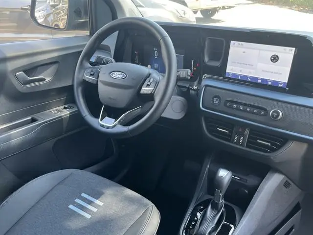 Ford Transit Courier