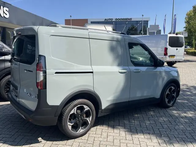 Ford Transit Courier
