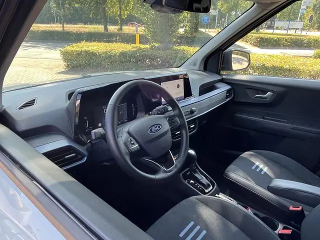 Ford Transit Courier