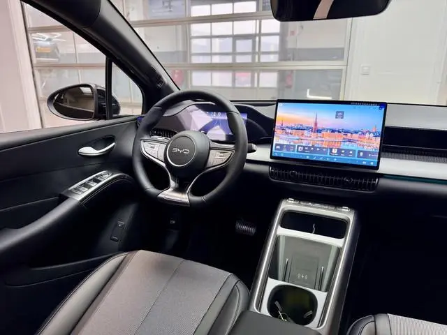 BYD DOLPHIN