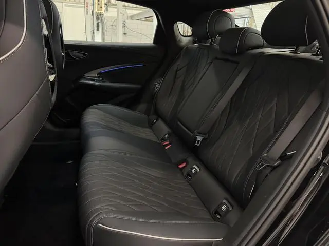 BYD SEAL