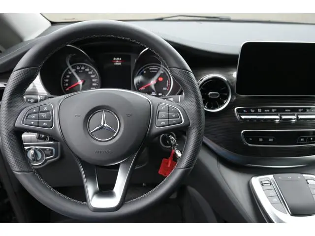 Mercedes-Benz EQV