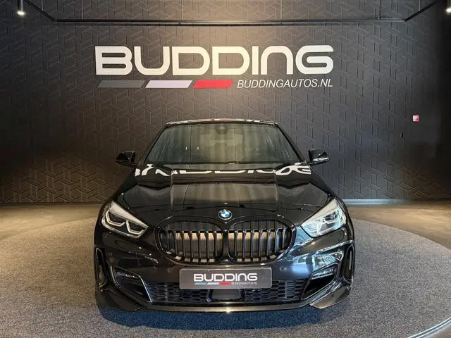 BMW 1-serie 118i High Exe ED | M-sport | Carplay | Leder
