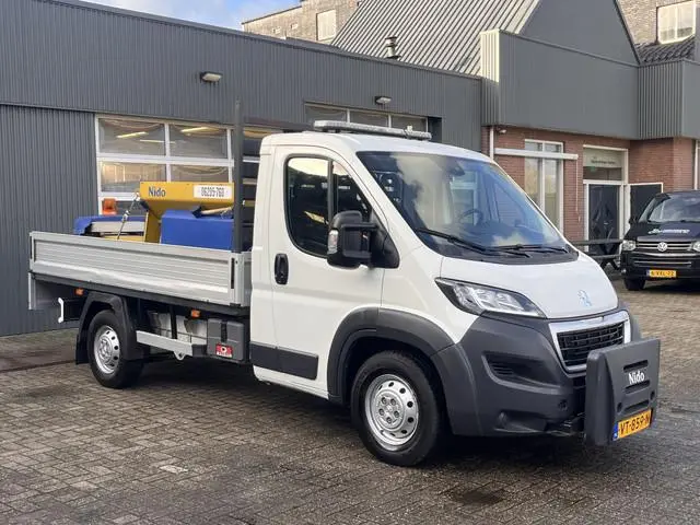 Peugeot Boxer 2.2 HDI Winterdienst Zoutstrooier Nido Open laadbak Airco Trekhaak Open laadbak Nido a...