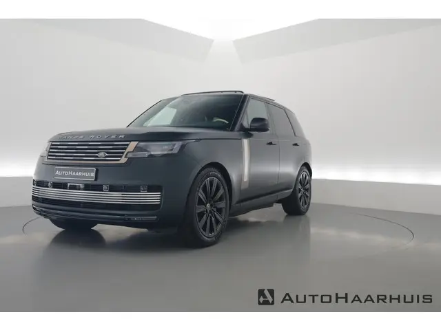 Land Rover Range Rover P550e SV PHEV | Rijklaar! | MATT Britisch Racing Green | 23'' | Pano | Entert...