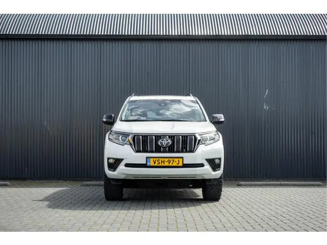 Toyota Land Cruiser 2.8D-4D | 204 PK | 4X4 | Vol Opties | Automaat | Luchtvering | 360° camera | Ada...