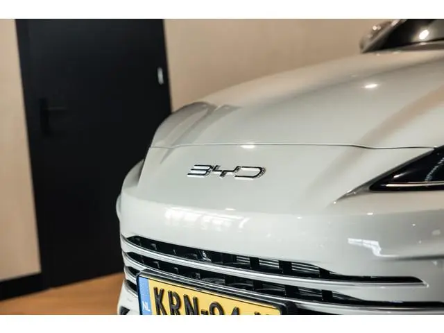 BYD SEAL U
