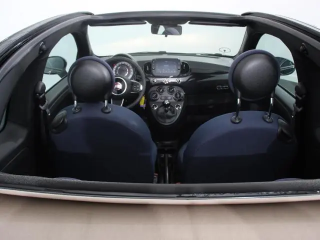 Fiat 500 C 1.0 Hybrid Club Navigatie Apple Carplay/Android Auto Airco Cruise control Lichtmetalen ve...