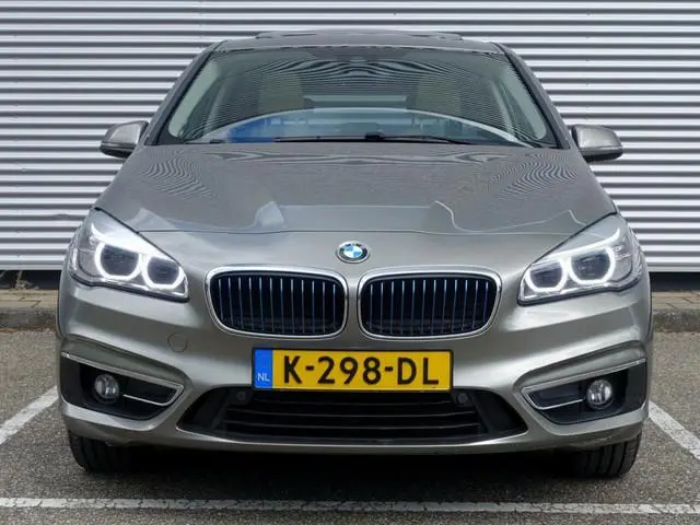 Bmw 2-serie Active Tourer 225e xDrive Luxury Line Step6 I Pano I Leder I LED I Navi I Sportstoelen I